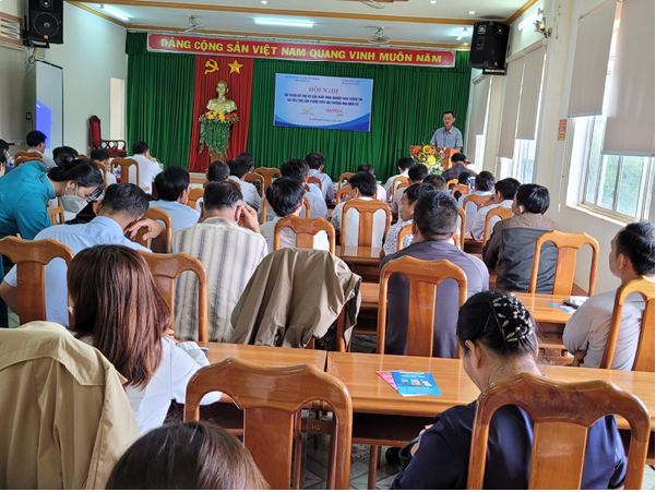 Huyện Ea H’Leo tập huấn đưa sản phẩm nông nghiệp lên sàn thương mại điện tử